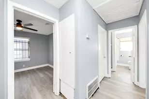 5606 Elmlawn Dr, Houston, TX 77033 - Photo 17