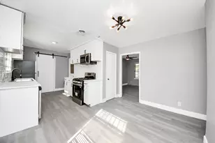 5606 Elmlawn Dr, Houston, TX 77033 - Photo 27