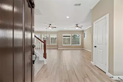 8910 Highgate Lane, Houston, TX 77080 - Photo 3