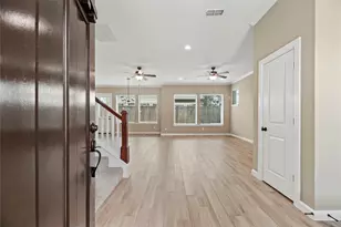 8910 Highgate Ln, Houston, TX 77080 - Photo 3
