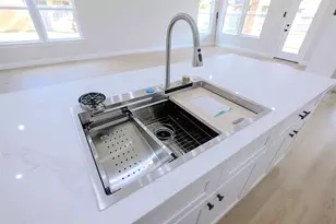 2818 Soffiano Ln, League City, TX 77573 - Photo 13