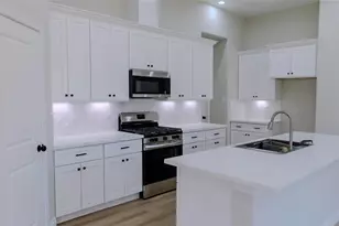 2818 Soffiano Ln, League City, TX 77573 - Photo 15