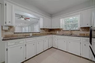 8110 Bent Oak Ln, Spring, TX 77379 - Photo 17