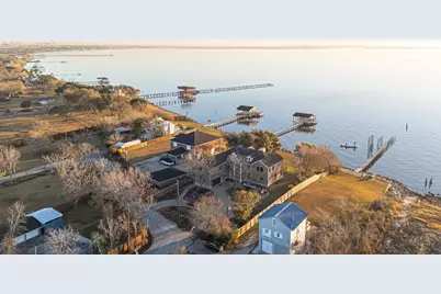 2011 Crescent Drive, La Porte, TX 77571 - Photo 1