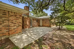 208 Garden Dr, Friendswood, TX 77546 - Photo 25