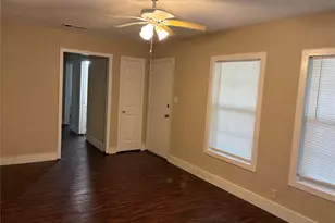 2118 8th St, Orange, TX 77630 - Photo 3