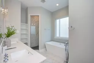 8411 Hempstead Rd, Houston, TX 77008 - Photo 43