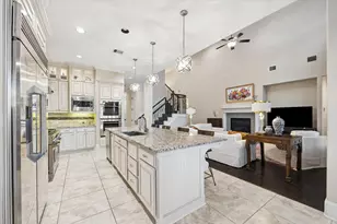 874 W Forest Dr, Houston, TX 77079 - Photo 15
