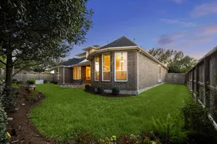 874 W Forest Dr, Houston, TX 77079 - Photo 33