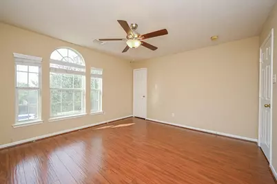 9127 Stoneleigh Drive, Sugar Land, TX 77479 - Photo 25