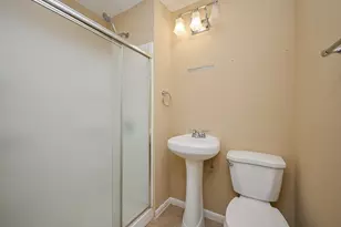 9127 Stoneleigh Dr, Sugar Land, TX 77479 - Photo 27