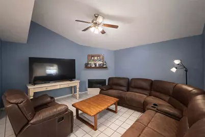7704 Windward Passage Street, Houston, TX 77072 - Photo 5
