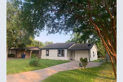 6105 Diamond Court, Texas City, TX 77591 - Photo 1