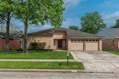 2318 Colonial Ridge Drive, Friendswood, TX 77546 - Photo 1