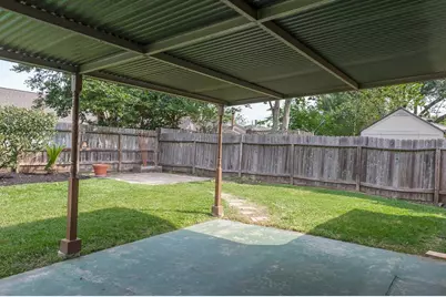 2318 Colonial Ridge Drive, Friendswood, TX 77546 - Photo 19