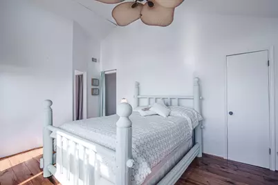 140 Ocean View Drive, Crystal Beach, TX 77650 - Photo 35