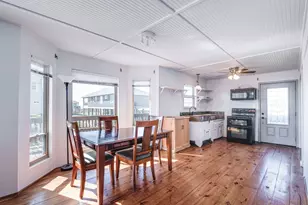 140 Ocean View Dr, Crystal Beach, TX 77650 - Photo 23