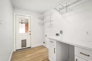 10831 Holly Springs Dr, Houston, TX 77042 - Photo 27