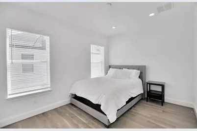 2705 Maxroy Street, Houston, TX 77007 - Photo 31