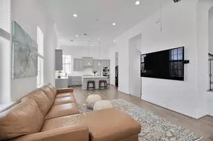 2705 Maxroy St, Houston, TX 77007 - Photo 13