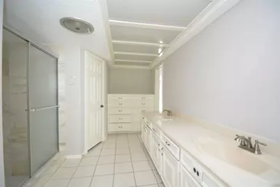 538 Longview Drive, Sugar Land, TX 77478 - Photo 23