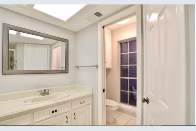 538 Longview Drive, Sugar Land, TX 77478 - Photo 3