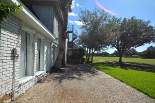538 Longview Dr, Sugar Land, TX 77478 - Photo 9