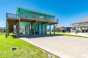 987 Surf, Crystal Beach, TX 77650 - Photo 31