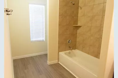 926 Hidden Cove Court, La Marque, TX 77568 - Photo 11