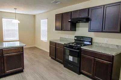 926 Hidden Cove Court, La Marque, TX 77568 - Photo 3