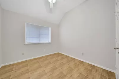 15427 Truslow Point Lane, Sugar Land, TX 77478 - Photo 27