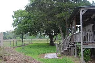 110 Concho Trail, La Grange, TX 78945 - Photo 5