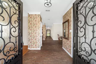 443 Fox Briar Lane, Sugar Land, TX 77478 - Photo 3