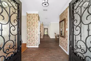 443 Fox Briar Ln, Sugar Land, TX 77478 - Photo 3