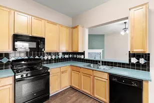 3403 Cypress Village Dr, Pearland, TX 77584 - Photo 7