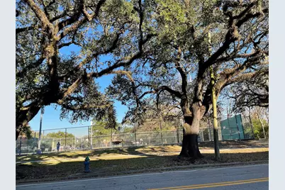 2727 Houston Avenue #207, Houston, TX 77009 - Photo 21