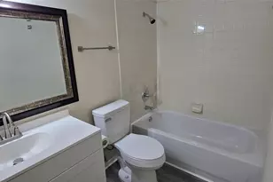 9700 Leawood Blvd, Houston, TX 77099 - Photo 5