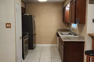 11015 Fleming Dr, Houston, TX 77013 - Photo 5