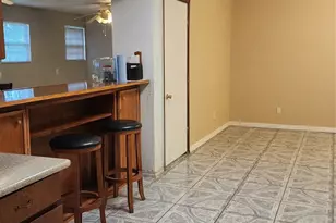 11015 Fleming Dr, Houston, TX 77013 - Photo 5