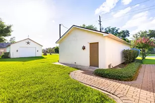 1715 Avenue D, Katy, TX 77493 - Photo 33