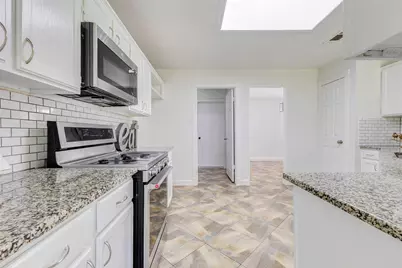 16339 Elmwood Point Lane, Sugar Land, TX 77498 - Photo 11