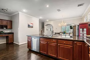 2204 Colorado St, Houston, TX 77007 - Photo 5