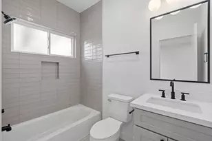 826 Curtin St, Houston, TX 77018 - Photo 17