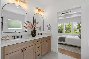 826 Curtin St, Houston, TX 77018 - Photo 35