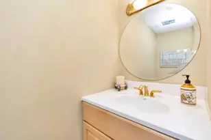 530 N Post Oak Ln, Houston, TX 77024 - Photo 31