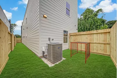 966 & 968 South A/B Lane, Houston, TX 77088 - Photo 15