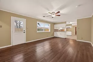 2304 Belvedere Dr, Baytown, TX 77520 - Photo 23