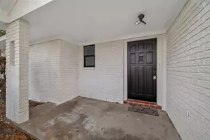 2304 Belvedere Dr, Baytown, TX 77520 - Photo 5