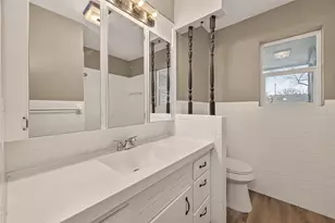 2304 Belvedere Dr, Baytown, TX 77520 - Photo 25