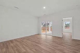 31206 Gayle Prairie Oaks St, Waller, TX 77484 - Photo 5